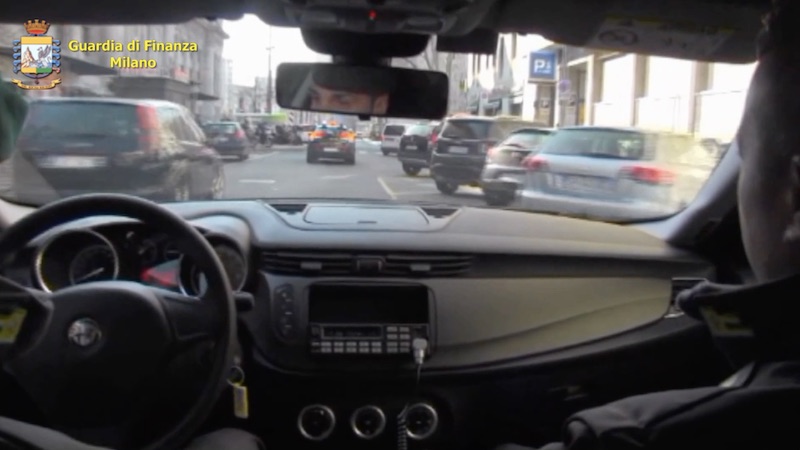 Riciclava i soldi delle truffe: arrestato imprenditore e sequestrati beni per 17 milioni VIDEO