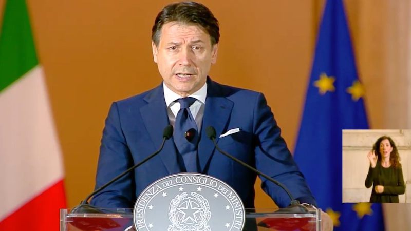 Il premier Conte verso la Fase 3, la “rinascita”: “Dati incoraggianti. Ripartiamo”