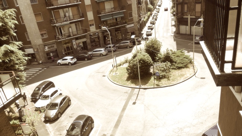 Piazza Libertà, “Noi residenti siamo ostaggio degli ubriachi”