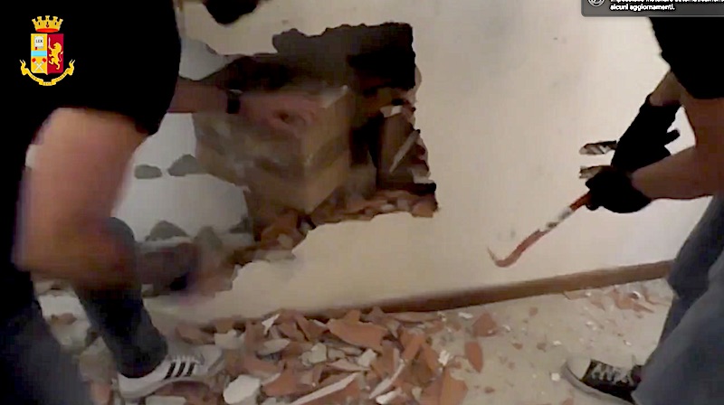 Nascosti nel muro 16 milioni di euro in contanti: sequestro antimafia per il narcos Cauchi VIDEO