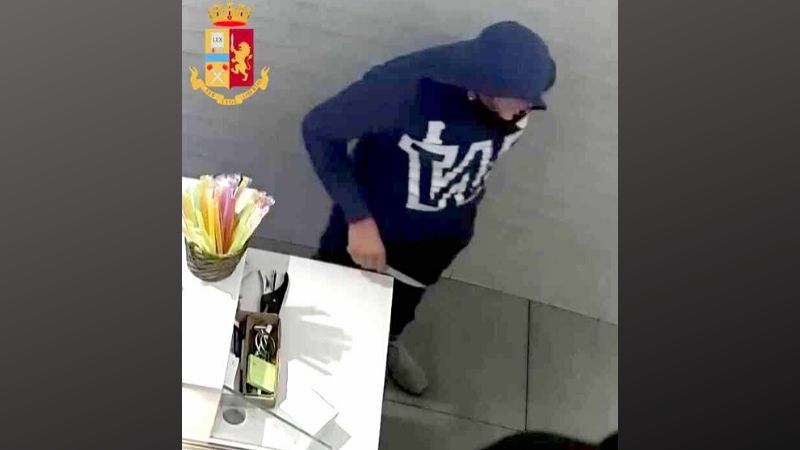 Rapinatore seriale di bar: ventenne arrestato dalla polizia