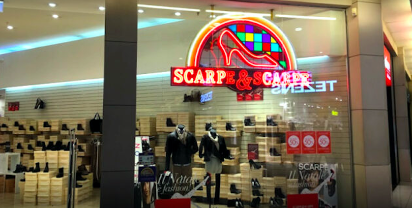 La crisi colpisce anche Scarpe&Scarpe che prevede la chiusura di 16 negozi