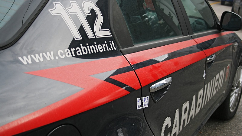 Droga in tasca e a casa: arrestato spacciatore 24enne