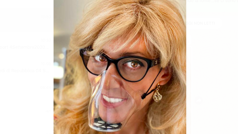 Riapertura scuole con il ritorno della didattica in presenza: si alle mascherine trasparenti