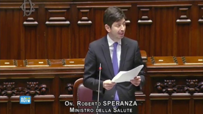 L’annuncio del Ministro Speranza: “Prime dosi del vaccino già entro fine anno”