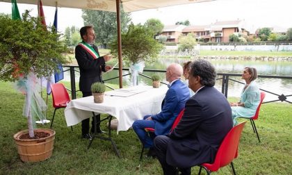 Matrimoni all'aperto a Buccinasco: al via le celebrazioni nei parchi FOTO