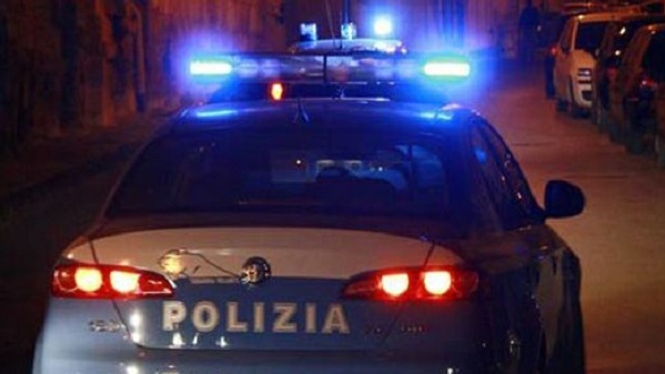 Sequestra una donna nel suo ristorante e la violenta: arrestato 34enne