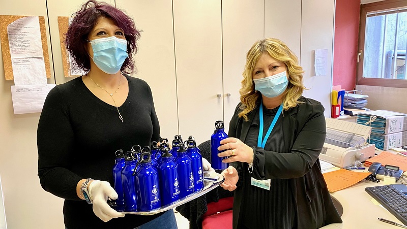 Rozzano plastic free, borracce in alluminio ai dipendenti