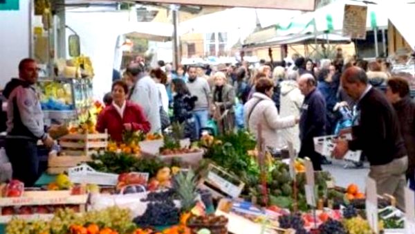 Nuova ordinanza a Cesano, ai mercati solo un componente per famiglia