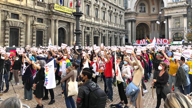 “La dignità non deve essere calpestata”: tremila persone in piazza per #orabasta! FOTO e VIDEO