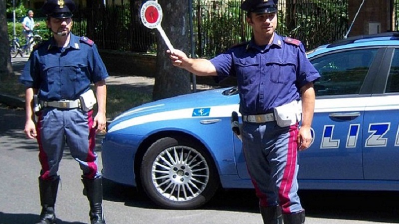 Controlli stradali: 255 patenti ritirate e oltre 15mila punti decurtati