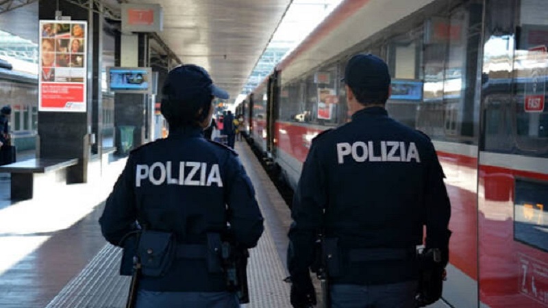 Scappa dagli arresti domiciliari e va verso Parigi: fermato a Milano