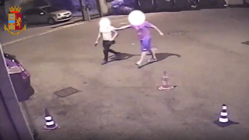 Spara colpi fuori dalla discoteca dopo una rissa: arrestato con due etti di cocaina
