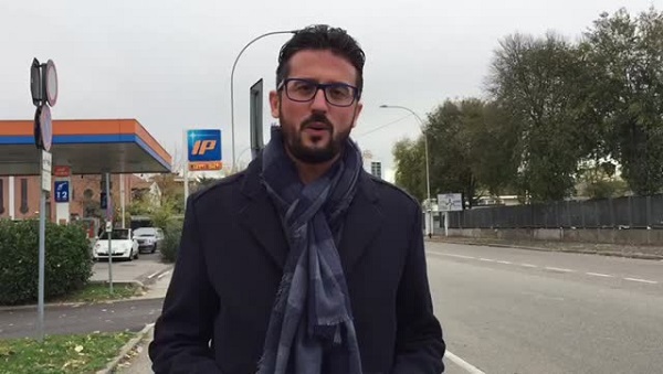 Il sindaco vieta le riunioni, FdI: “Limitazione di una libertà costituzionale”