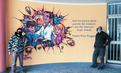 Un murale per Padre Pino Puglisi a scuola: "Simbolo di legalità indimenticabile"