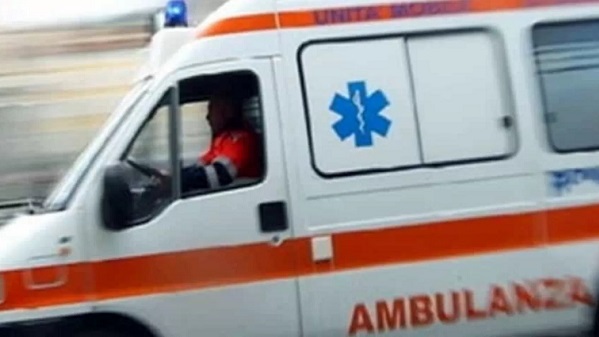 Ciclista investita a Cesano, portata in ospedale in codice giallo