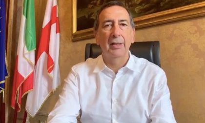 Il sindaco Beppe Sala ai cittadini: "Rimanete a casa il più possibile"