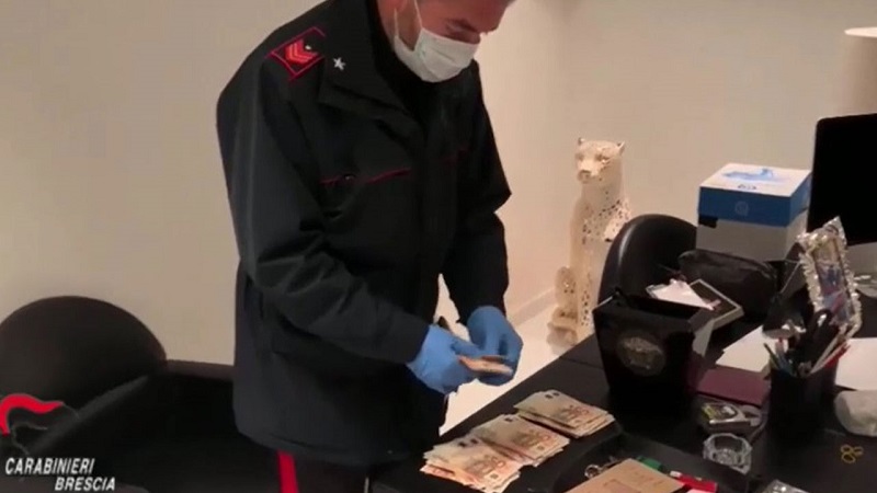 I soldi della ‘ndrangheta per comprare bar e locali: l’indagine di Brescia tocca Buccinasco
