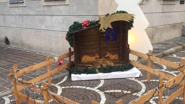 Presepe vandalizzato, l’appello: “Restituite le statuine, le ha create mio marito scomparso”