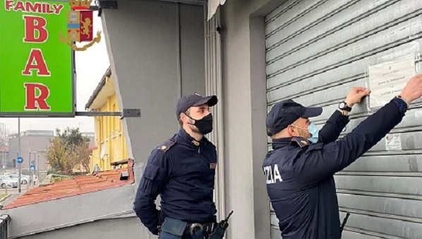 Droga al bar, tra brioche e caffè: revocata la licenza al locale