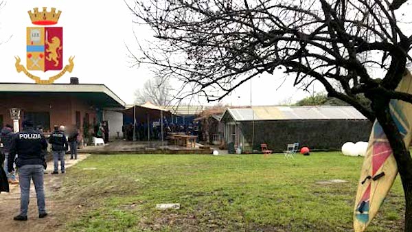 Festa in cascina con oltre 60 persone: tutti sanzionati FOTO