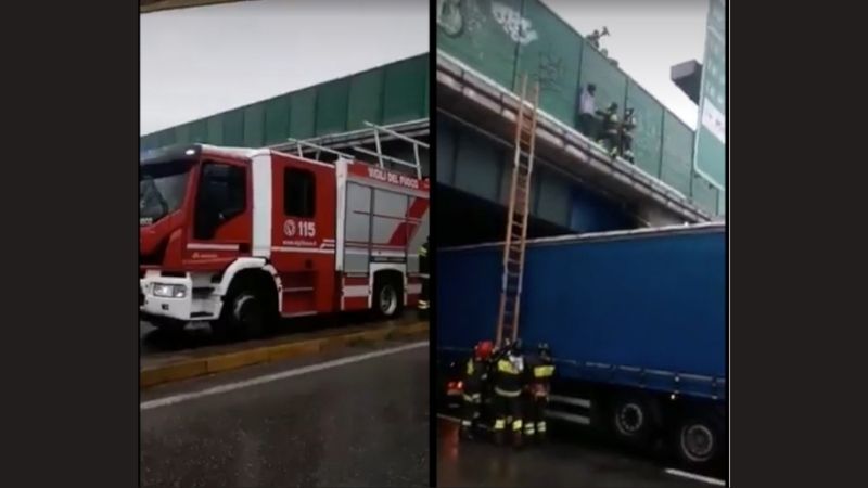 Si arrampica sul ponte della tangenziale per buttarsi giù: il salvataggio dei pompieri VIDEO