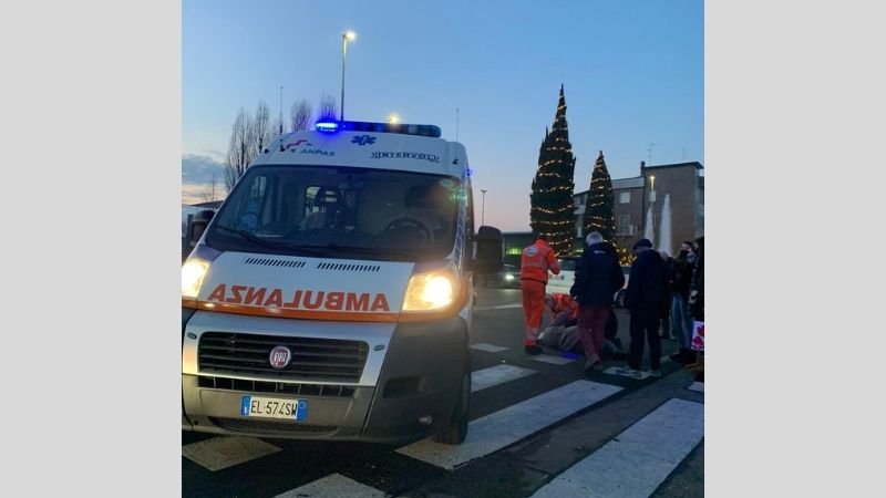 Anziana di 82 anni investita sulle strisce pedonali