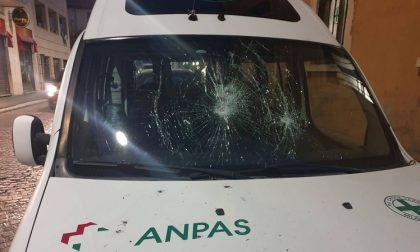 Ambulanza della Croce Verde Baggio danneggiata: preso il responsabile