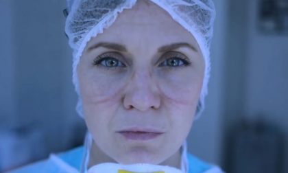 Immagini e parole che fanno emozionare: il video omaggio ai medici impegnati nella lotta al Covid