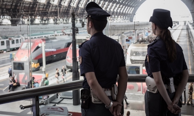 Due arresti della Polfer: in manette un latitante e una spacciatrice