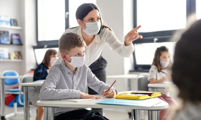 Decisione Governo sulle scuole: il 7 gennaio elementari e medie, slittano le superiori