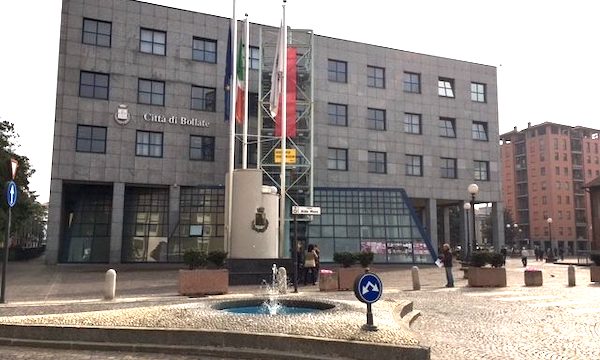 Polemica sui vaccini a domicilio, il sindaco di Bollate: “A noi, in zona rossa, hanno risposto picche”