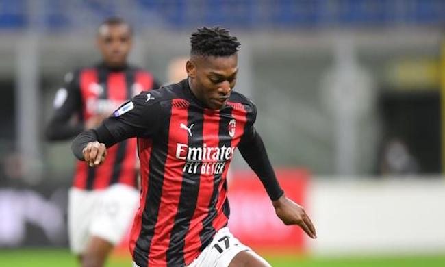 Milan-Crotone: i rossoneri pronti al controsorpasso