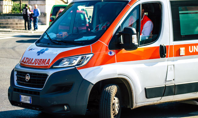 Incidente in via Roma, ferita 36enne. Rallentamenti lungo la strada