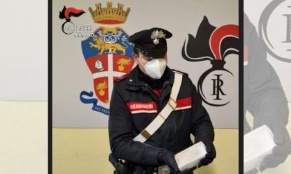 Si tuffa nel Lambro per sfuggire ai carabinieri, arrestato con eroina