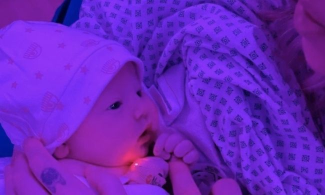 La figlia di Fedez in ospedale, l’appello del rapper: “Fate attenzione a questo virus”