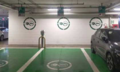 Oriocenter ultimato il servizio di ricarica per le auto elettriche