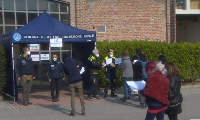 Ospedale Sacco ormai saturo di pazienti Covid, intanto alla Fabbrica del Vapore via alle vaccinazioni per gli insegnanti