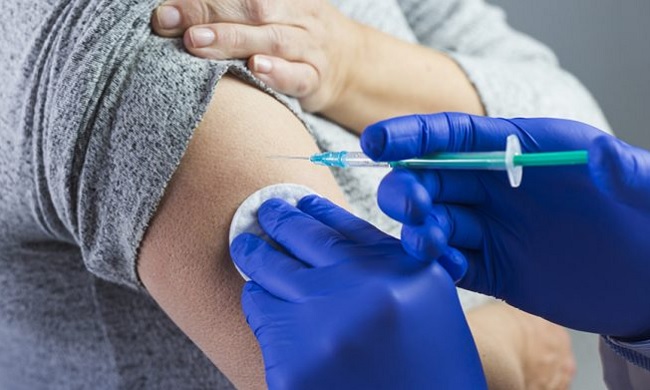 I “furbetti” del vaccino: in 220 tentano di farsi vaccinare senza averne diritto