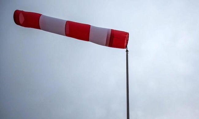 Meteo Milano: scatta allerta arancione per vento molto forte