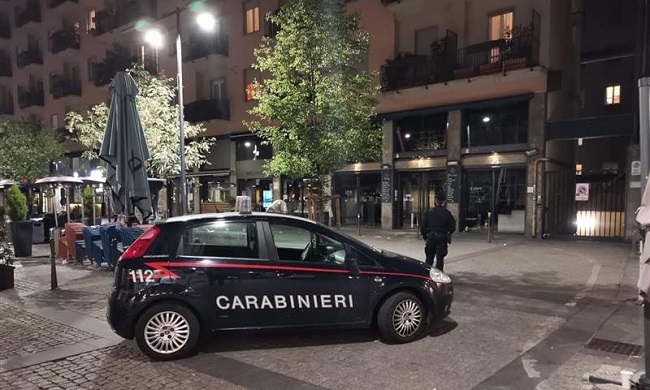 Controlli coprifuoco: assembramenti in diverse zone della città, 70 giovani sanzionati