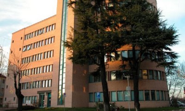Aiuti per gli esercizi commerciali: ridotta la tassa sui rifiuti