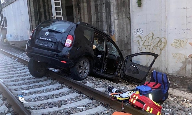 Prima di perdere conoscenza ha chiamato i Vigili del fuoco evitando una tragedia: l’ultimo gesto d’amore di Andrea Deni