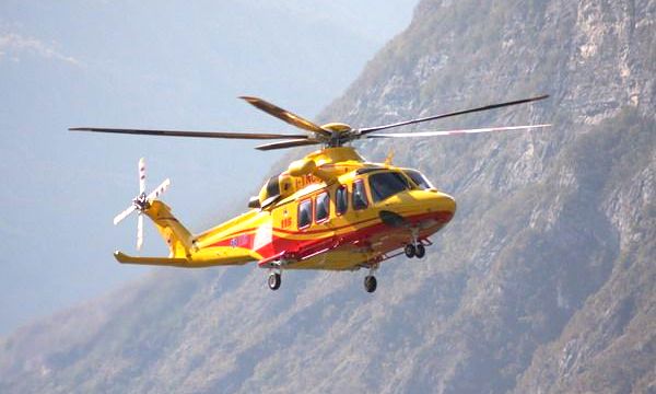 Cade dalla bici in gita scolastica: muore 16enne di Corsico