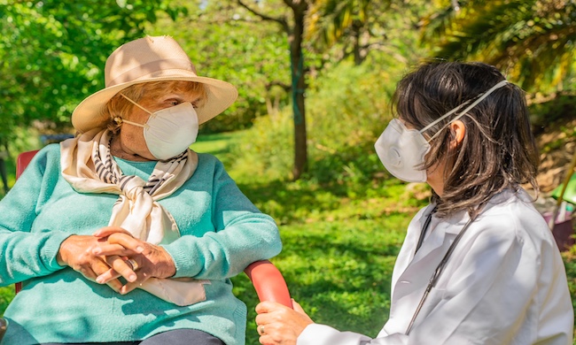 Estate in RSA: vaccinati, sicuri e in compagnia