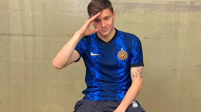 L’Inter ha presentato la nuova maglia ufficiale