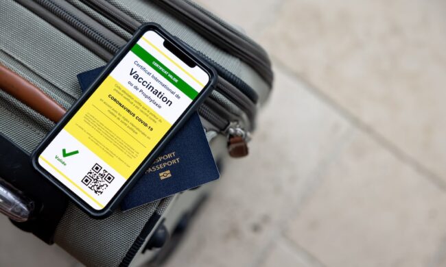 Da oggi Green pass obbligatorio: dov’è necessario, come riceverlo, come si svolgono le verifiche