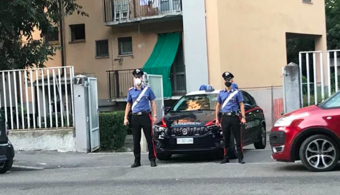 Anziani trovati morti in casa: indagini in corso per chiarire la causa del decesso
