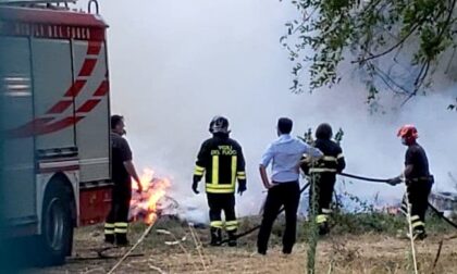 Incendio alla ex Area Pozzi: intervengono i Vigili del Fuoco