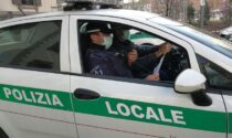 Controlli della polizia locale a Rozzano: denunciati spacciatori e irregolari